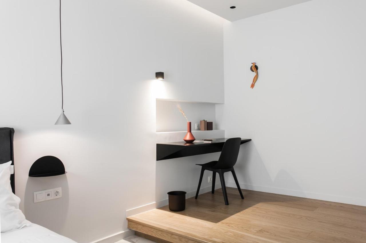 Marvelous 2Br Apartments With Balcony By Upstreet Atenas Exterior foto