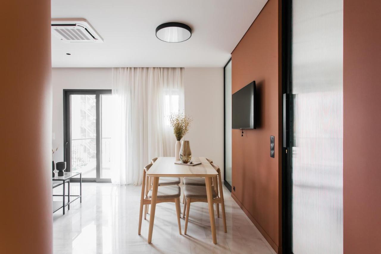 Marvelous 2Br Apartments With Balcony By Upstreet Atenas Exterior foto