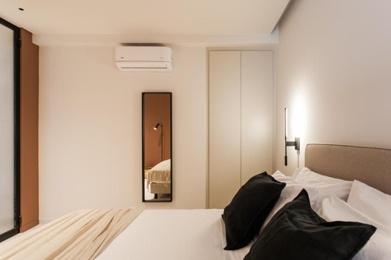 Marvelous 2Br Apartments With Balcony By Upstreet Atenas Exterior foto